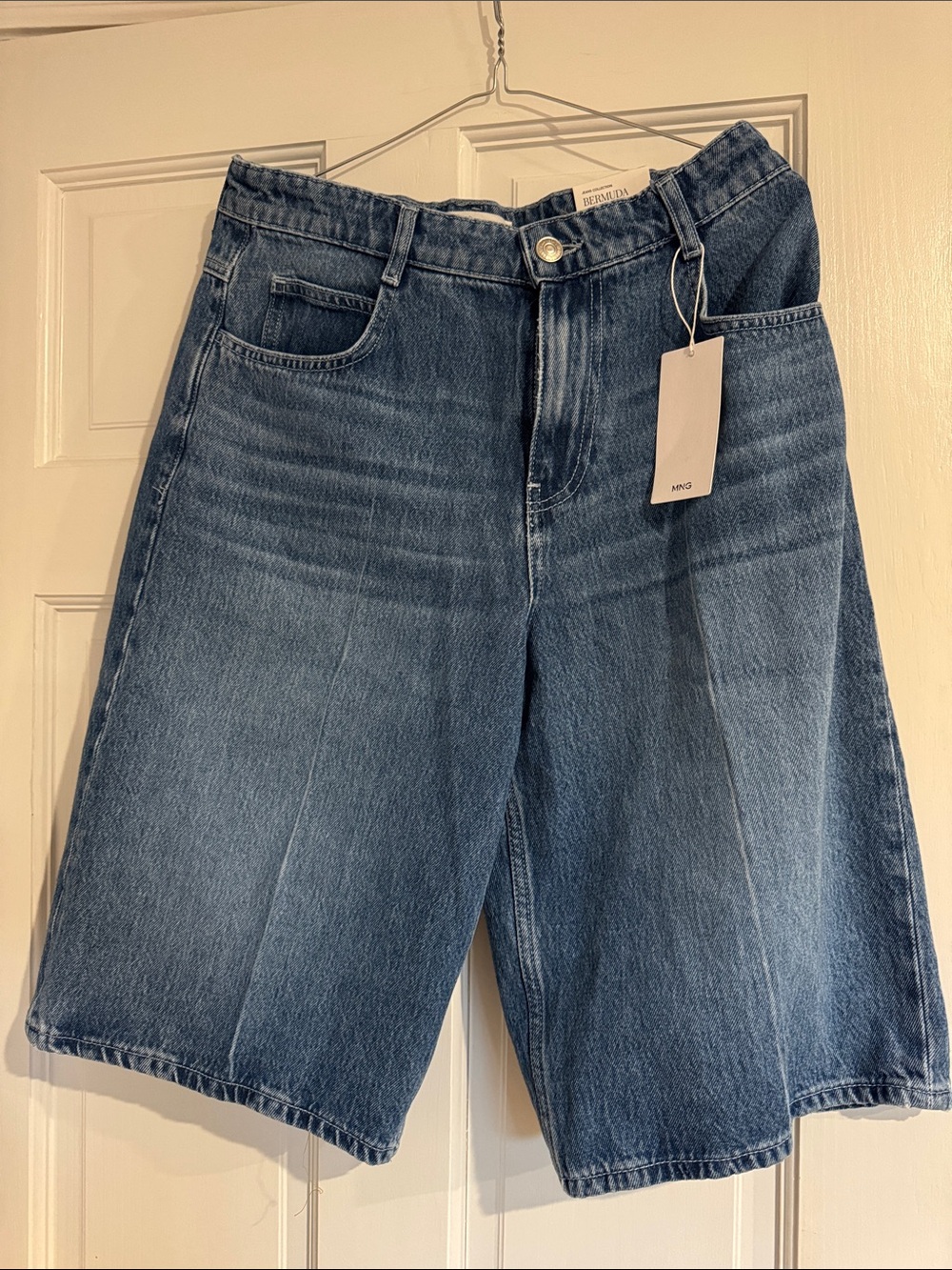 New with tags Mango MNG Denim long Shorts - Medium Blue size 4 US / 36